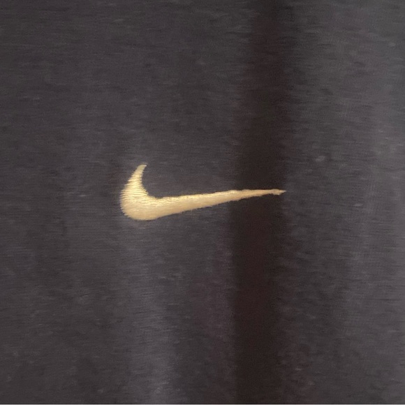 Vintage Nike Tee - Picture 2 of 7